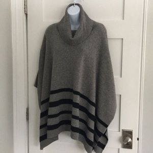 Tahari Sweater poncho